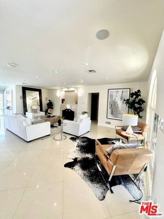 1416 Pandora Ave - Photo 6 of 26