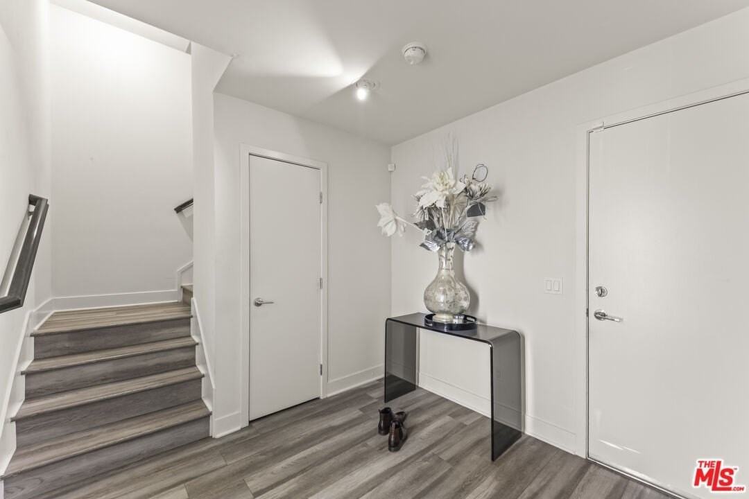 2201 Polyscope Pl - Photo 4 of 25