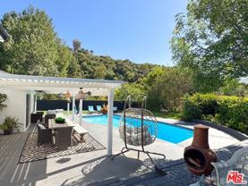 4327 Cezanne Ave - Photo 1 of 1