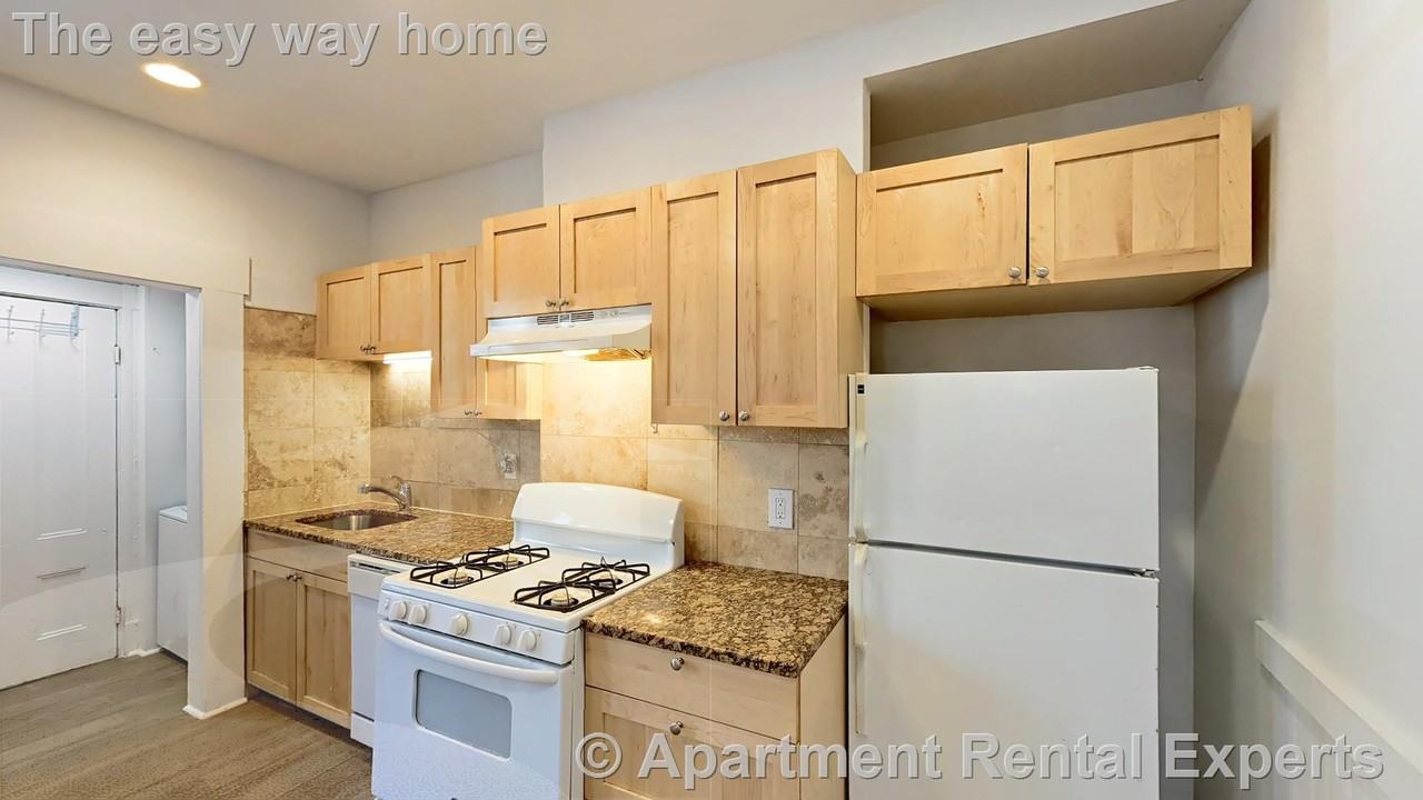 254 Windsor St #1L - Photo 3 of 15