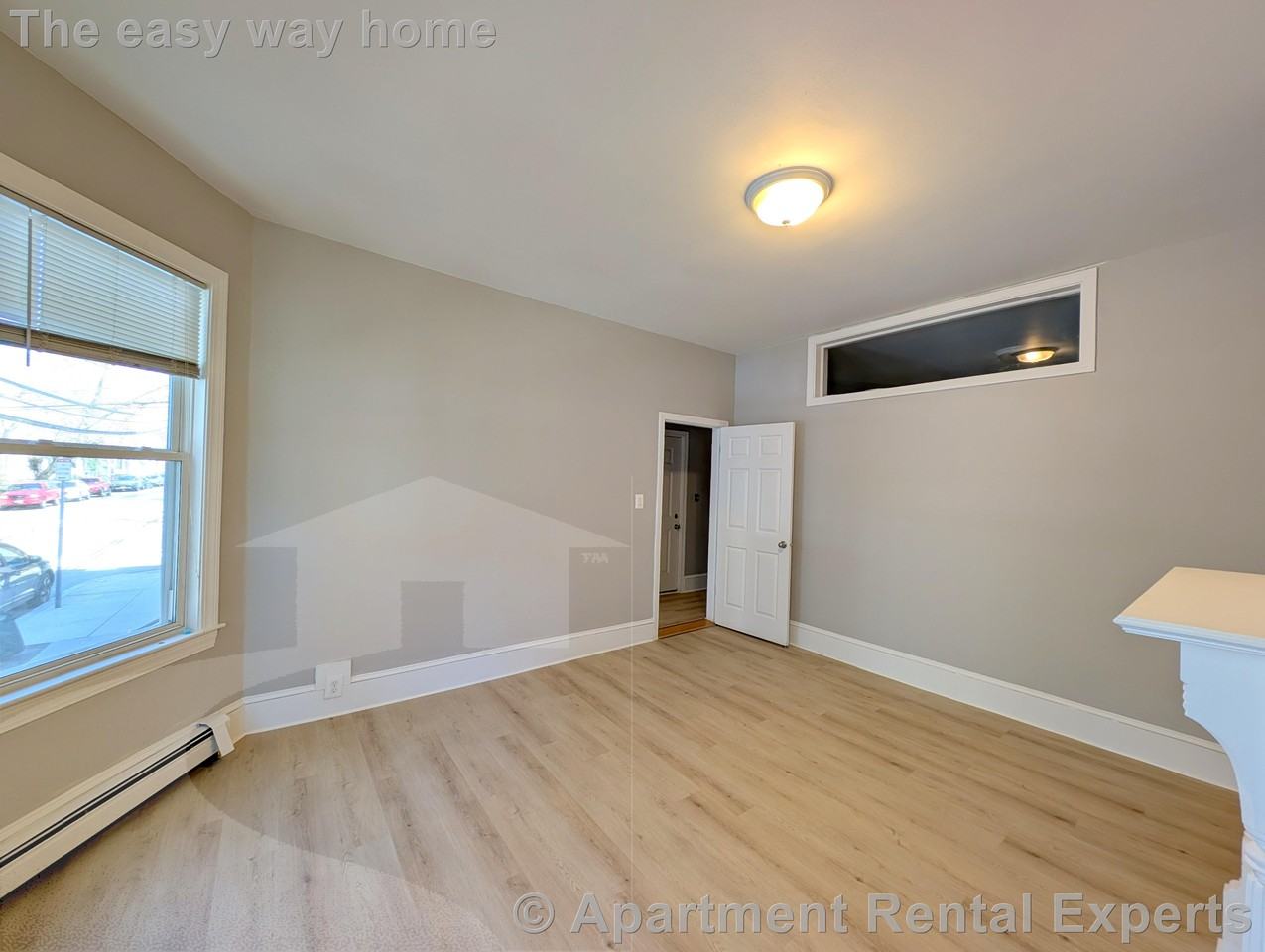 254 Windsor St #1R - Photo 5 of 18