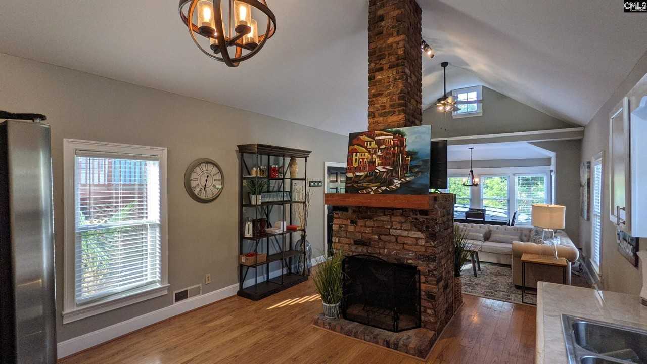 1625 Gadsden St - Photo 6 of 15