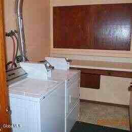 667 Geyser Rd Apt 4 #4 - Photo 7 of 7