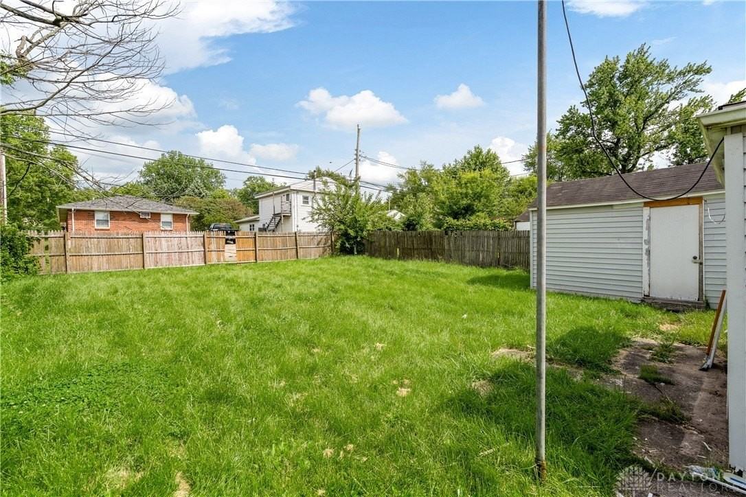 1858 Wilbur Ave - Photo 5 of 22