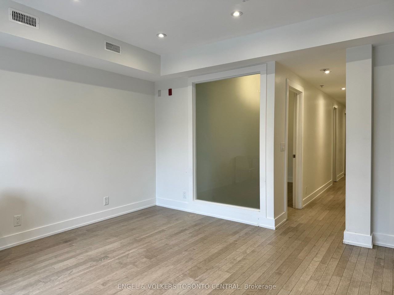 1555 Bloor Street W 4 - Photo 6 of 16