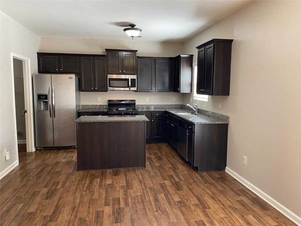 2392 Newbury Oaks Ct - Photo 5 of 25