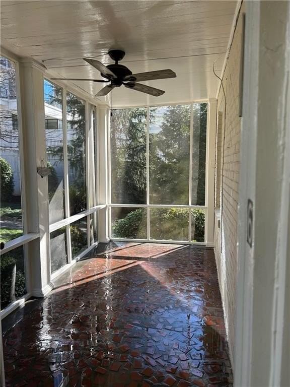 2544 Peachtree Rd Nw Apt 6 #6 - Photo 3 of 16