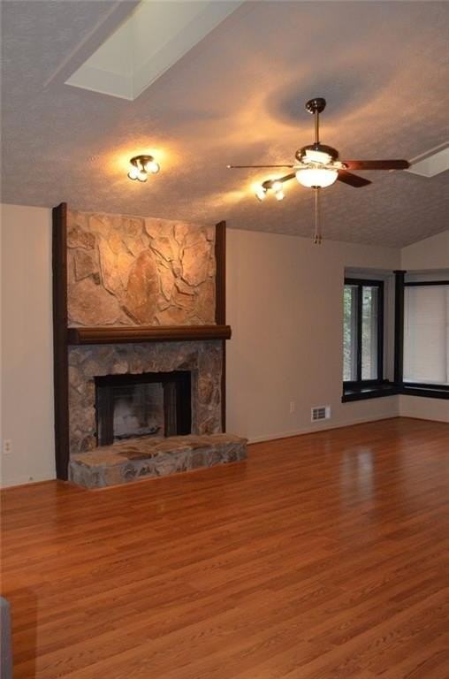 2745 Peachtree Walk - Photo 2 of 14