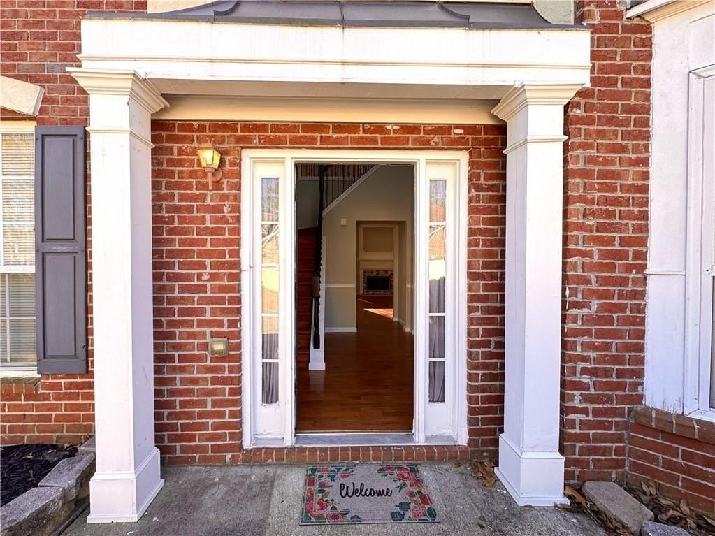 152 Parkstone Way - Photo 3 of 34