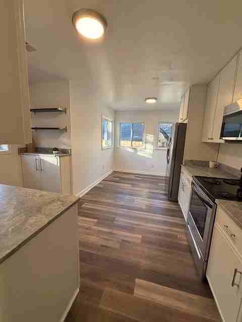 1076 Grant Way Se - Photo 5 of 27