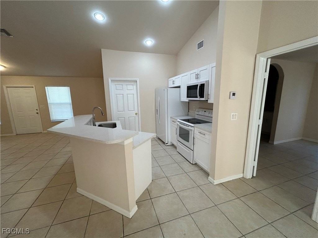 3719 32nd St Sw - Photo 7 of 15