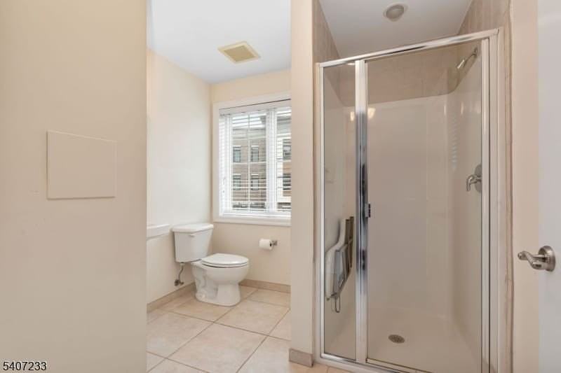 453 Springfield Ave - Photo 7 of 17