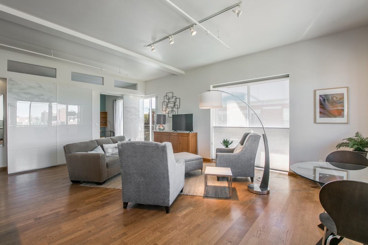 401 Central Ave Ne Apt 301 #301 - Photo 6 of 27