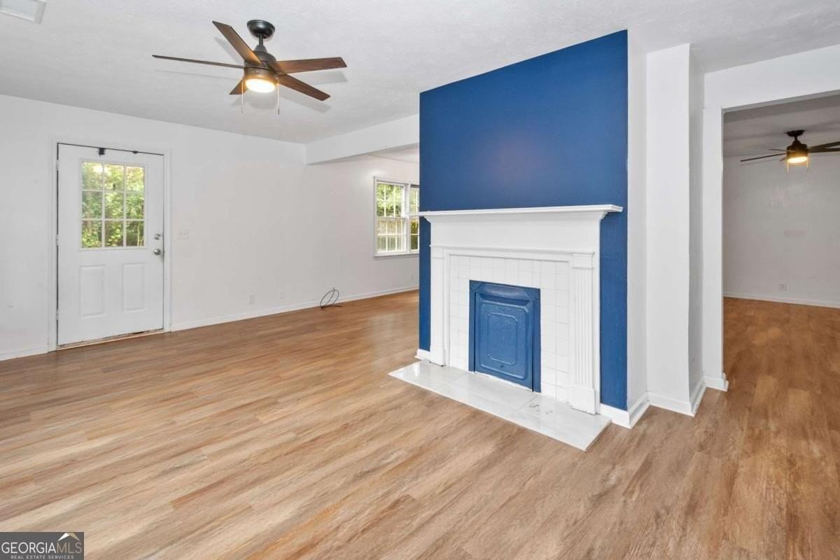 209 N Lee St - Photo 3 of 35