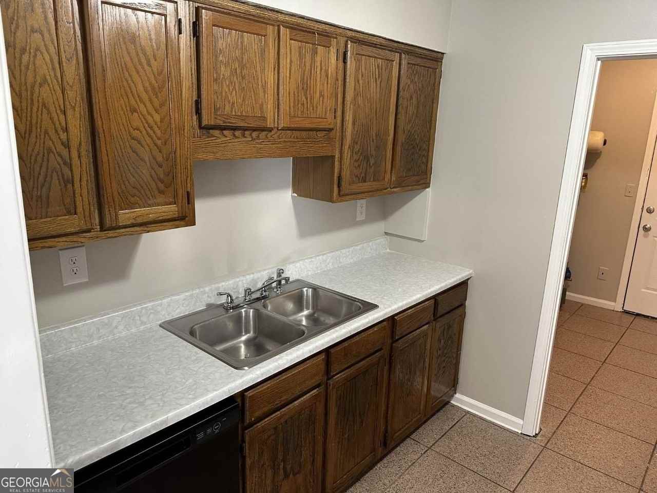 115 Pine Ter Unit 115 #115 - Photo 5 of 14