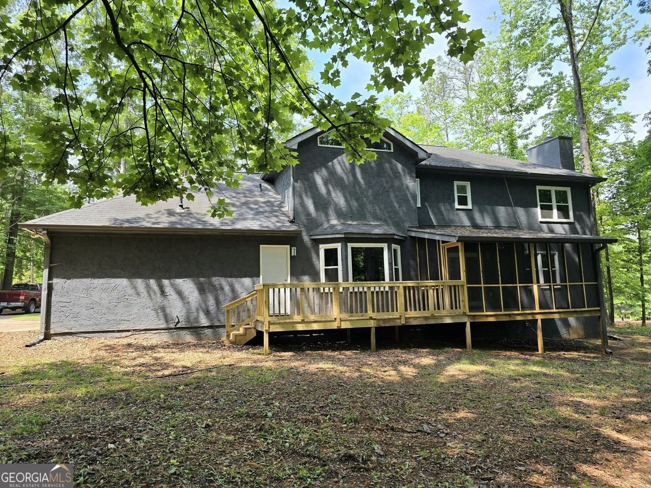 260 Greenfield Cir - Photo 3 of 33