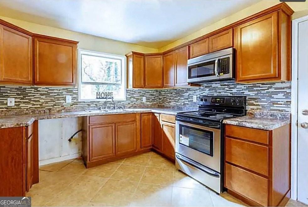 3405 Elgin Dr - Photo 4 of 11