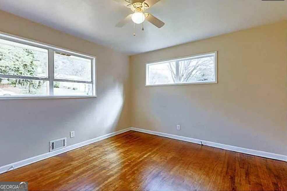 3405 Elgin Dr - Photo 5 of 11