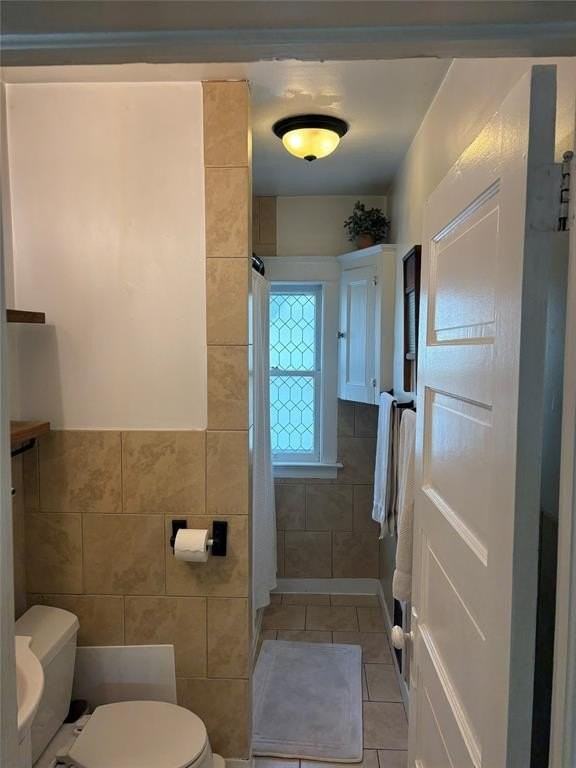 52 Vine St #2 - Photo 7 of 14