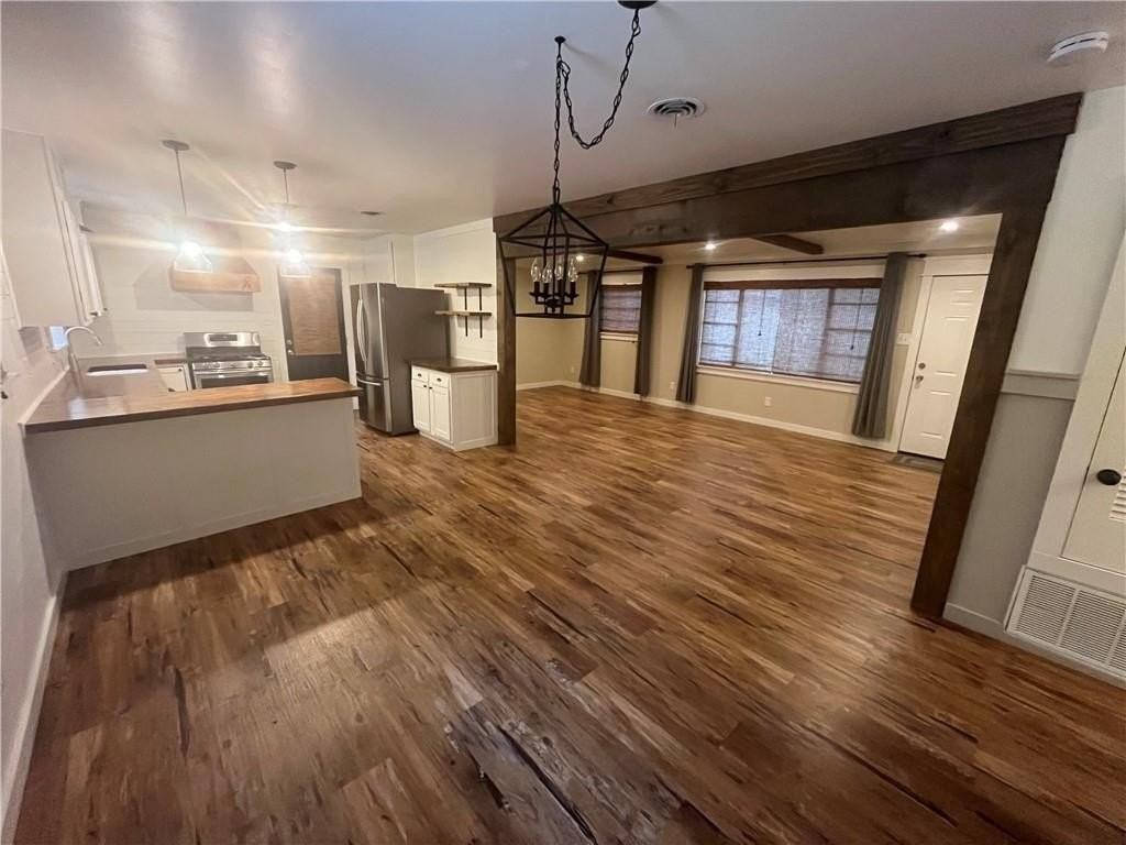 30770 Cemetery Rd - Photo 5 of 26