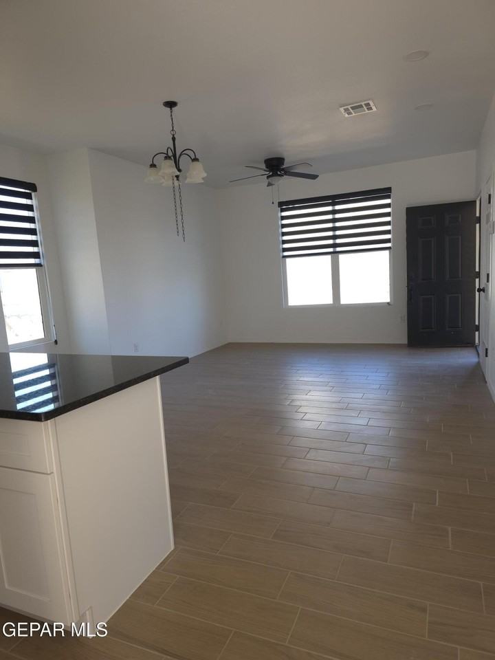 12742 Acevedo Dr Unit A #A - Photo 5 of 19