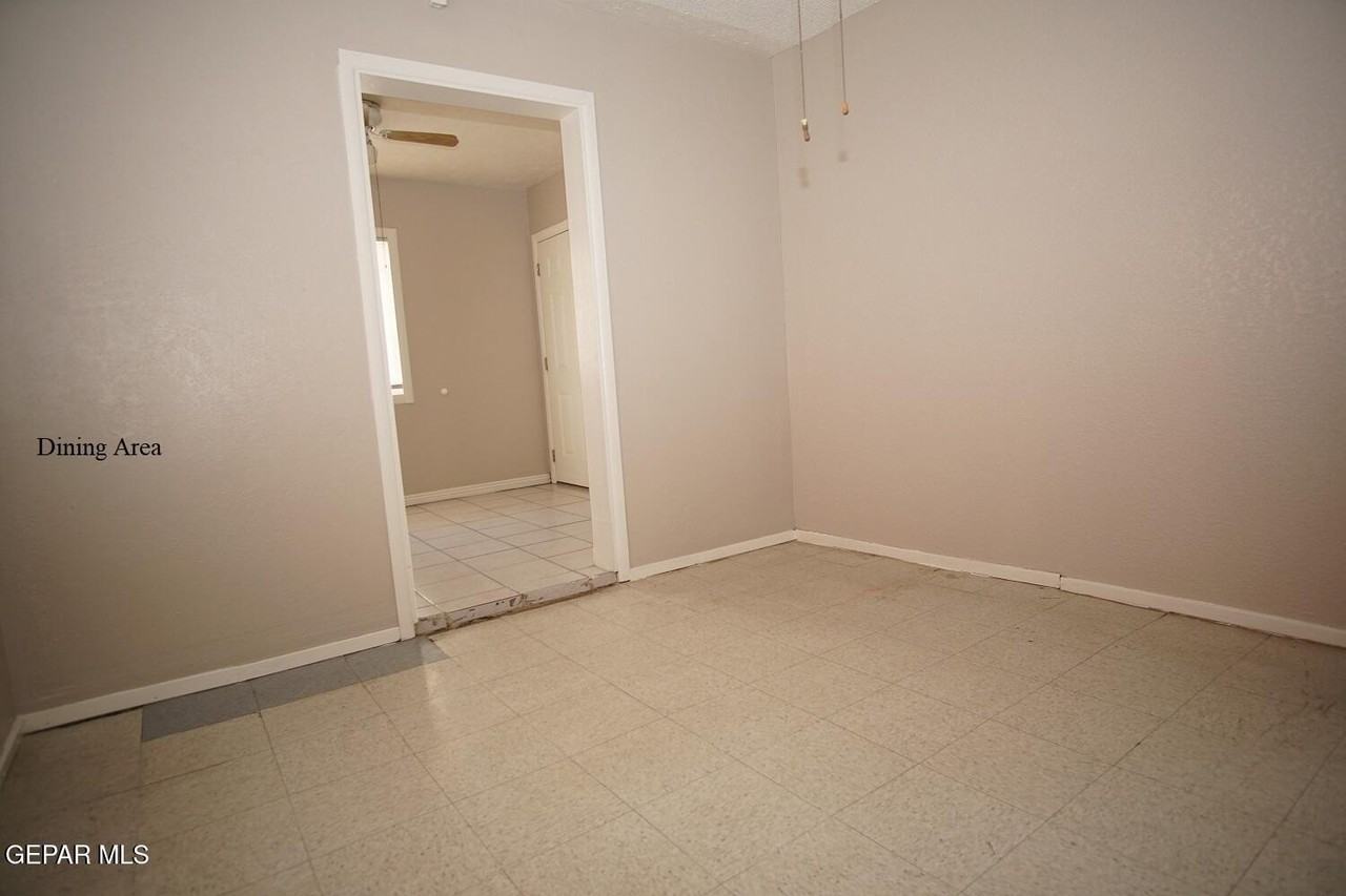 219 W Rio Grande Ave Apt 1 #1 - Photo 6 of 12