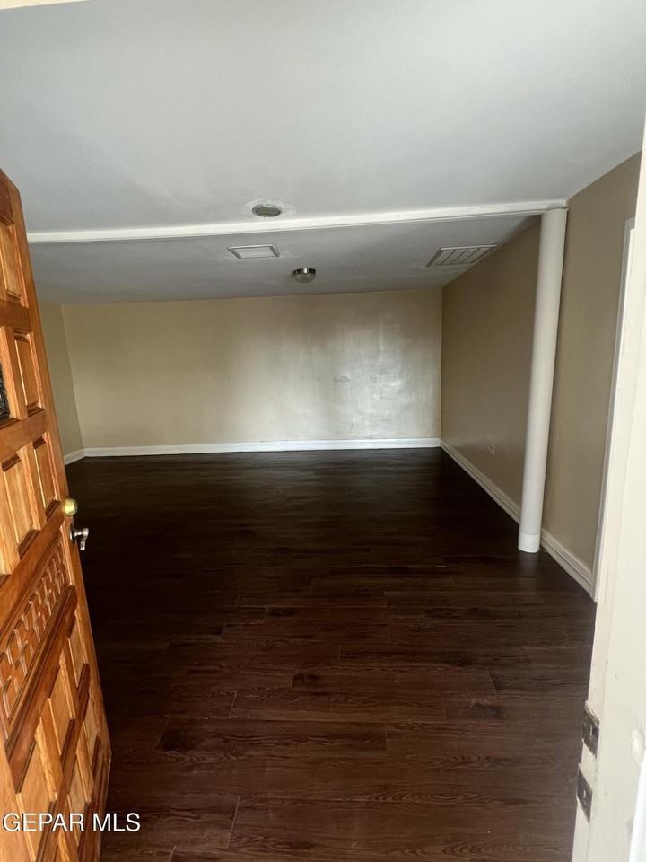 3015 Altura Ave Unit 8 #8 - Photo 5 of 19