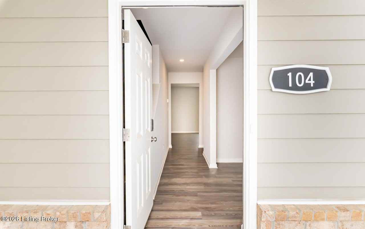 104 Cool Creek Ct - Photo 4 of 50