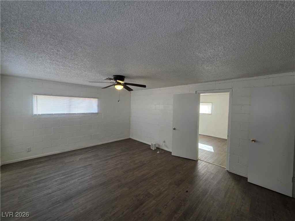 301 Lance Ave - Photo 5 of 14