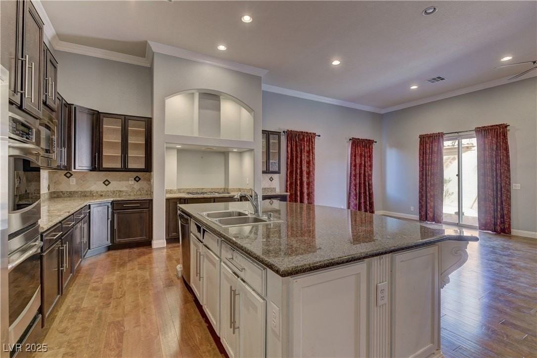 972 Rue Grand Paradis Ln - Photo 5 of 32