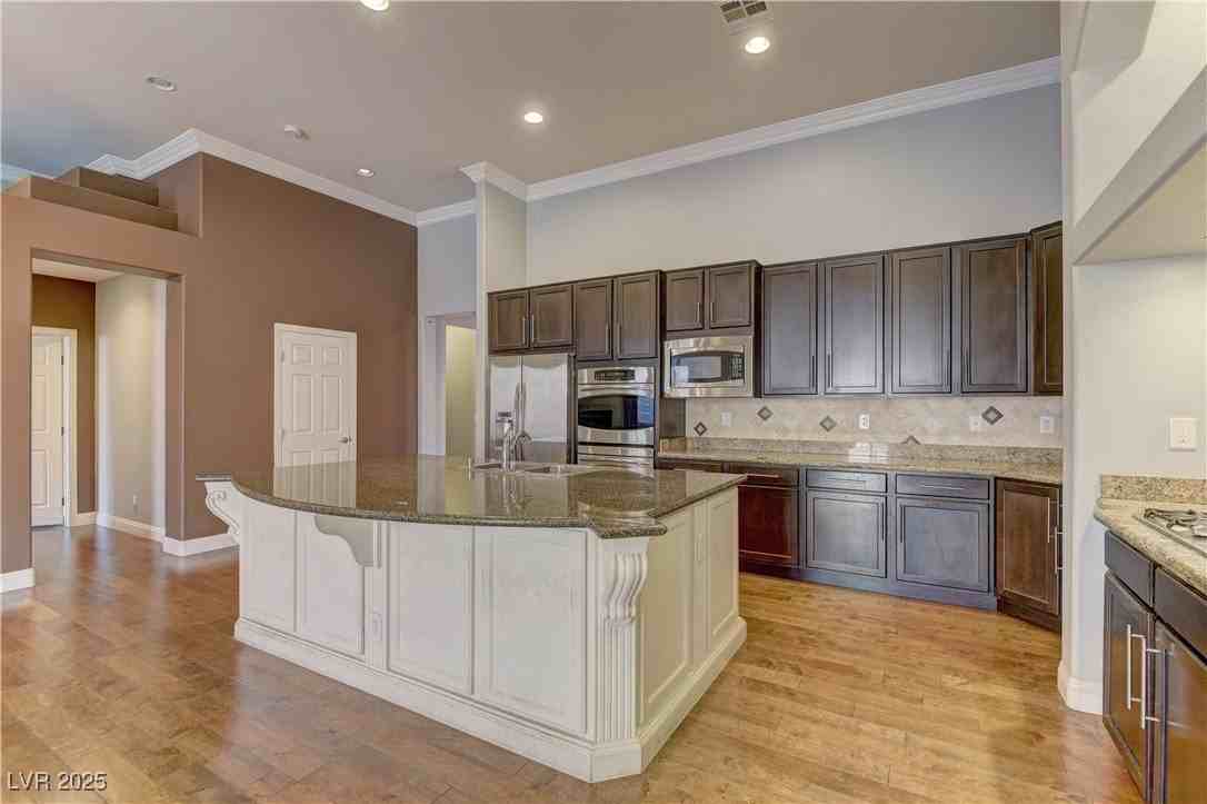 972 Rue Grand Paradis Ln - Photo 6 of 32