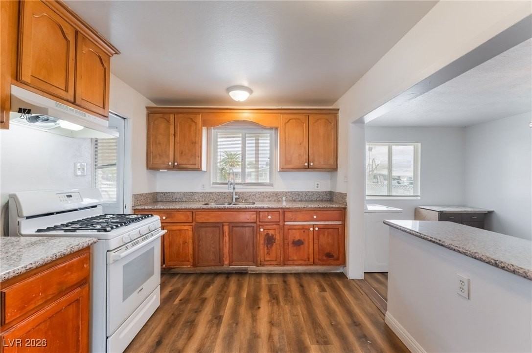 1109 Tumbleweed Ave - Photo 5 of 41