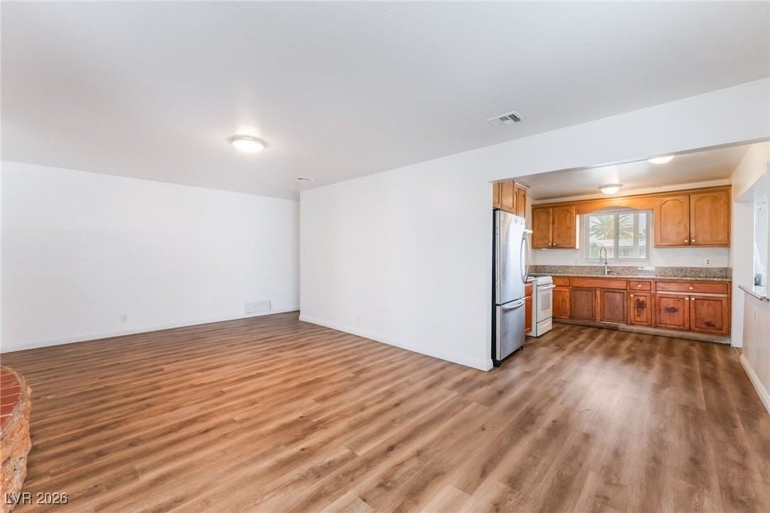 1109 Tumbleweed Ave - Photo 7 of 41