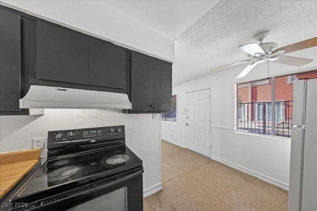 521 S Maryland Pkwy #A16 - Photo 5 of 15