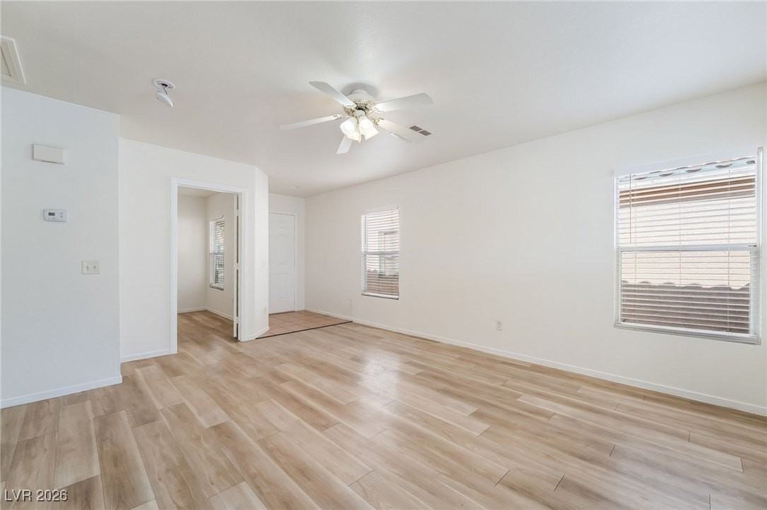 5474 Jacobs Field St - Photo 4 of 16