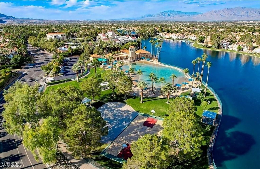 2528 Huber Heights Dr - Photo 2 of 45