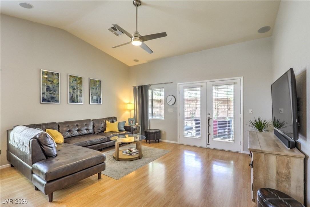 2317 Mountain Sunset Ave - Photo 4 of 26