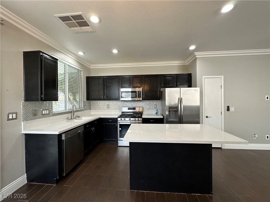 5648 Deer Run Ct - Photo 7 of 27