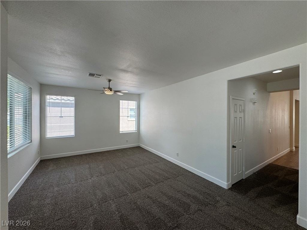 5812 Coleman St - Photo 4 of 40