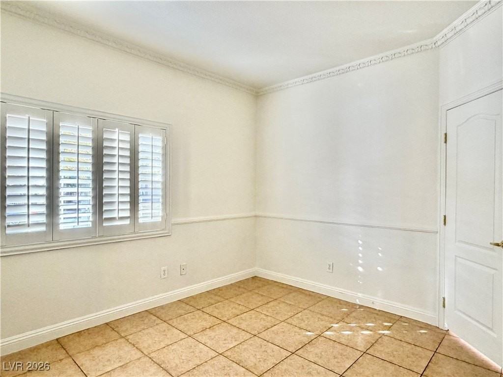 8896 Tomnitz Ave - Photo 6 of 50