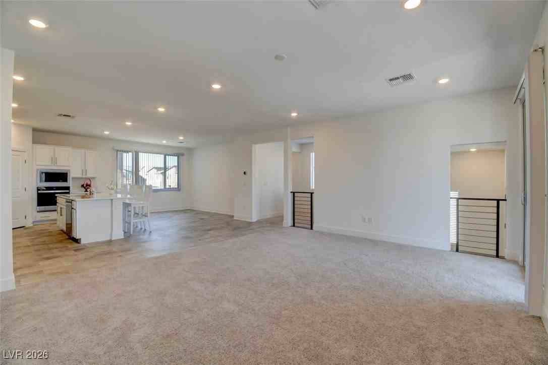 7355 Crown Landing St - Photo 2 of 18