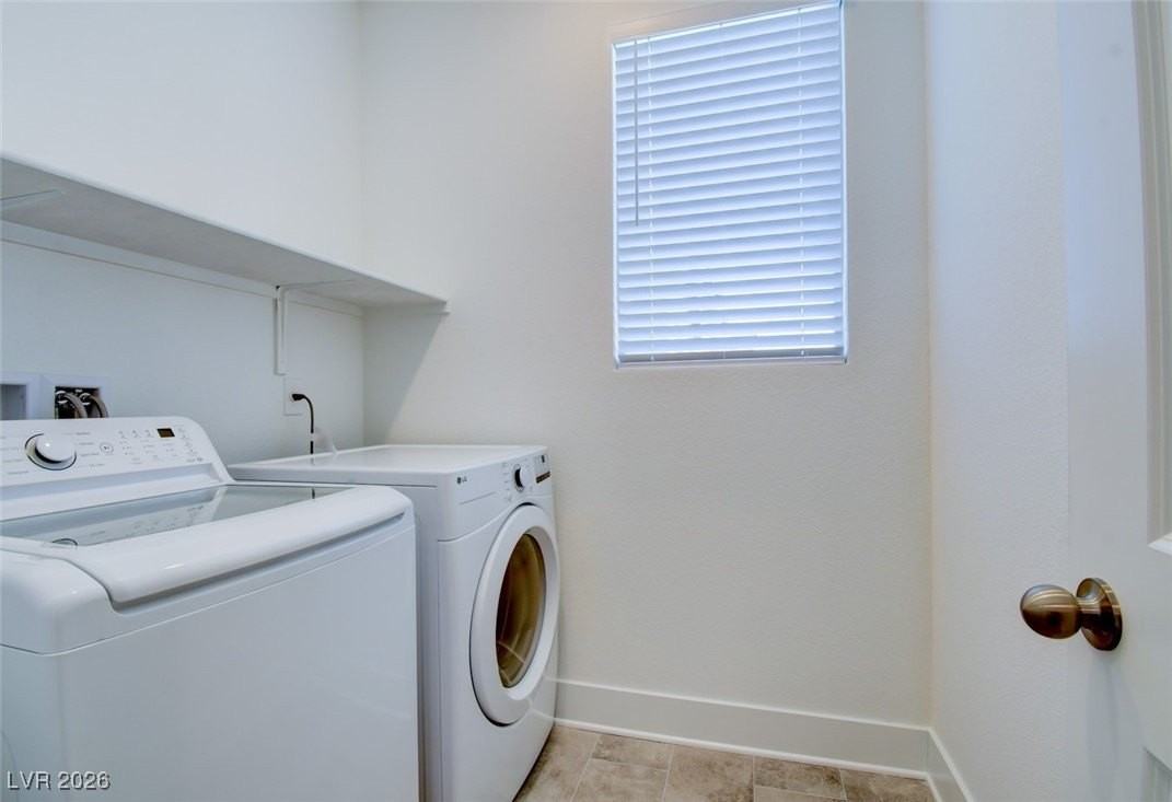 7355 Crown Landing St - Photo 6 of 18