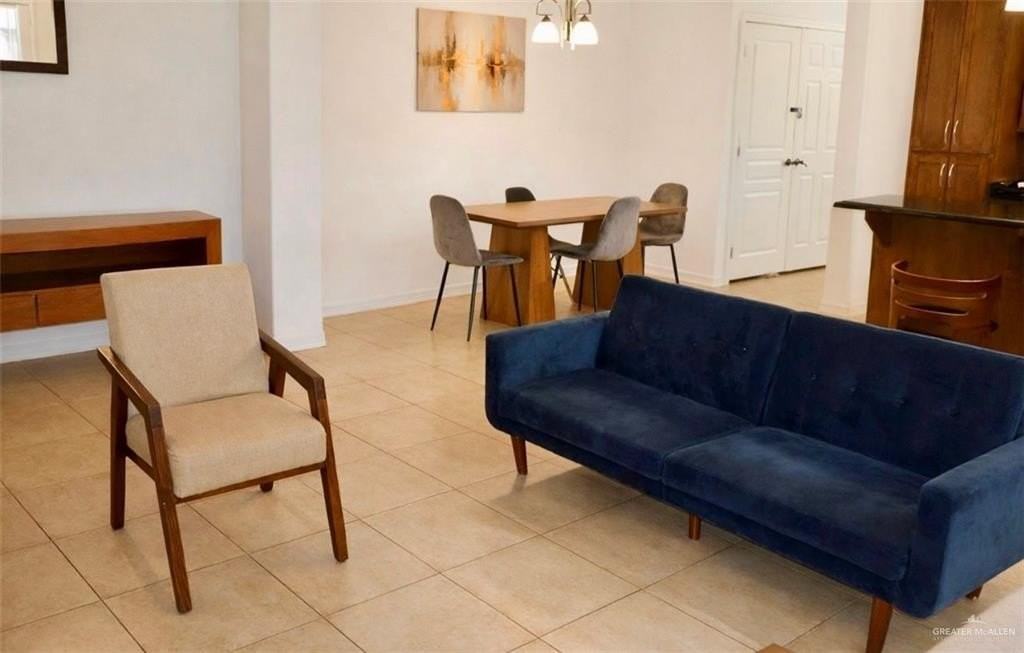 2805 Mimosa St #1 - Photo 5 of 11