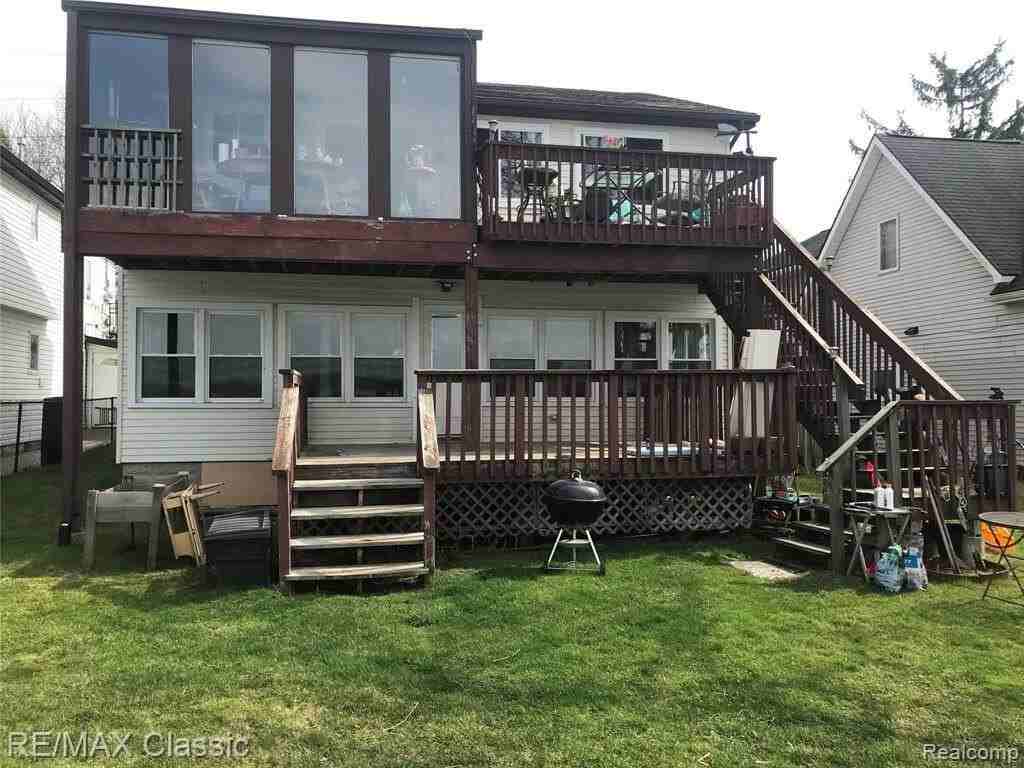 381 E Shore Dr - Photo 2 of 19