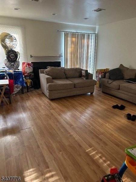 10 Leahy Ct - Photo 3 of 9