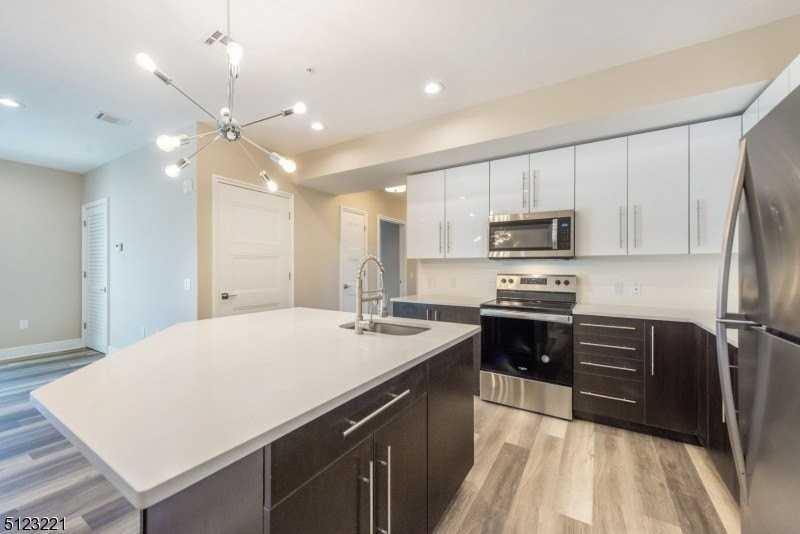 717 Preakness Ave - Photo 6 of 21