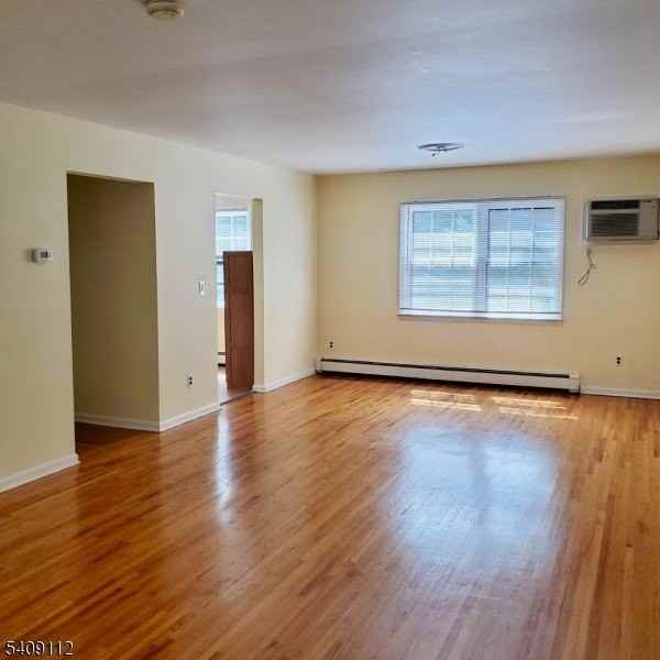 54 S Spruce St - Photo 3 of 12