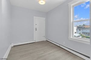 featured image of 215 Delaware St #6
