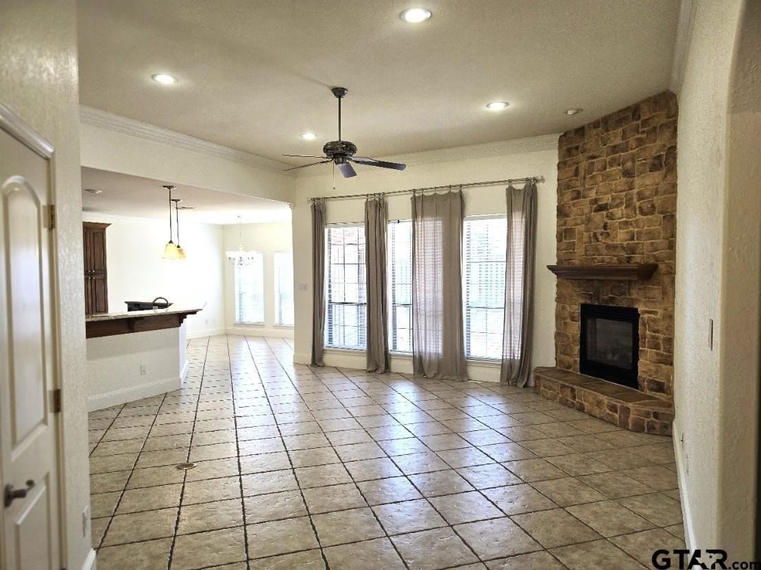 5603 Thomas Nelson Dr - Photo 2 of 18