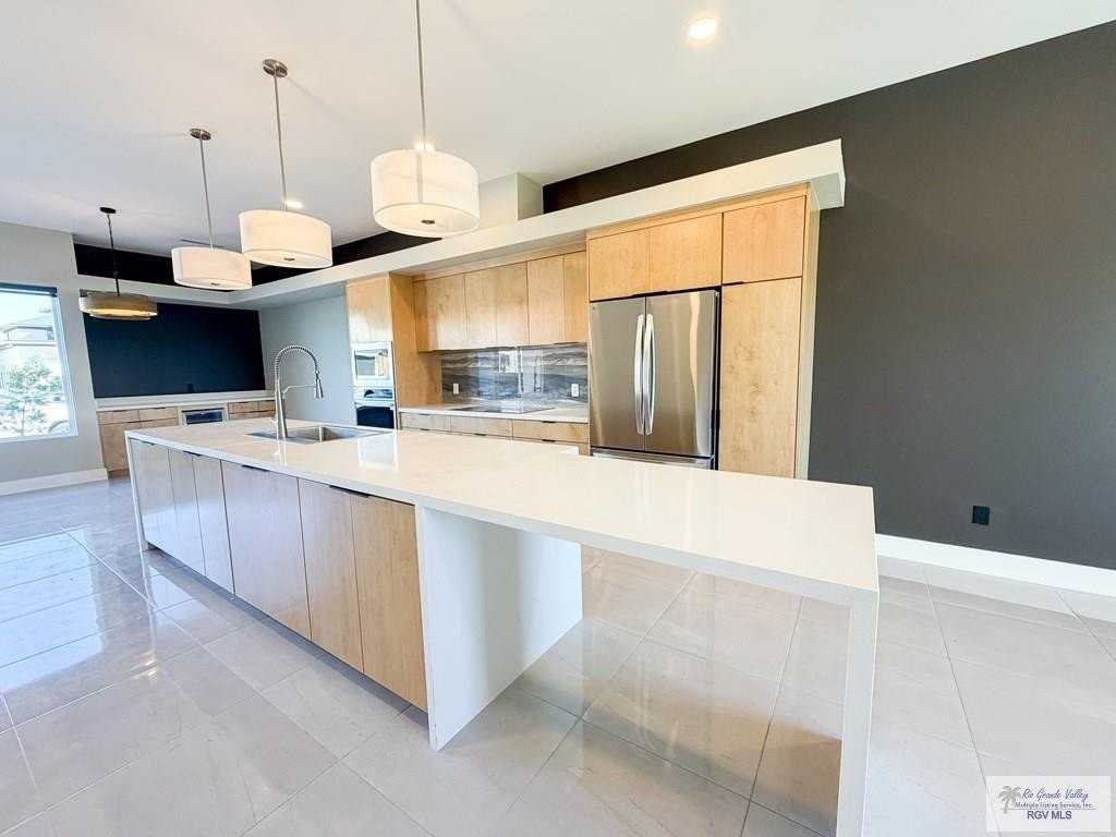 4501 Juniper Cir #A - Photo 4 of 21